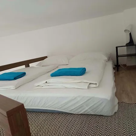 Osvat * Budapest