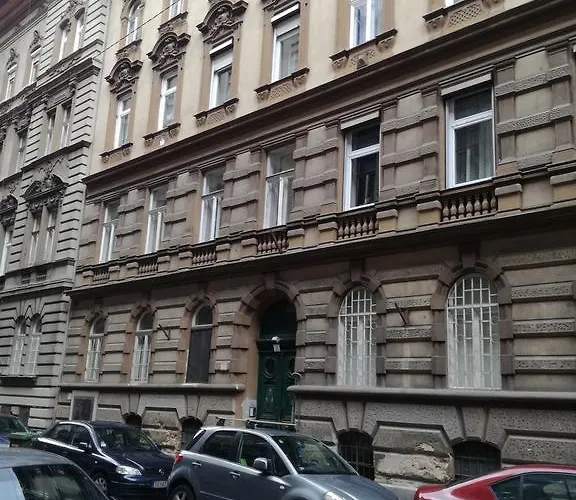 Osvat Daire Budapeşte